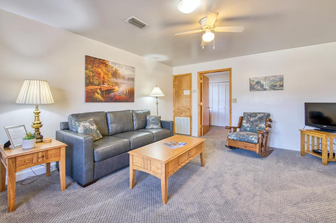 Campground Apts Lake Junaluska Екстер'єр фото