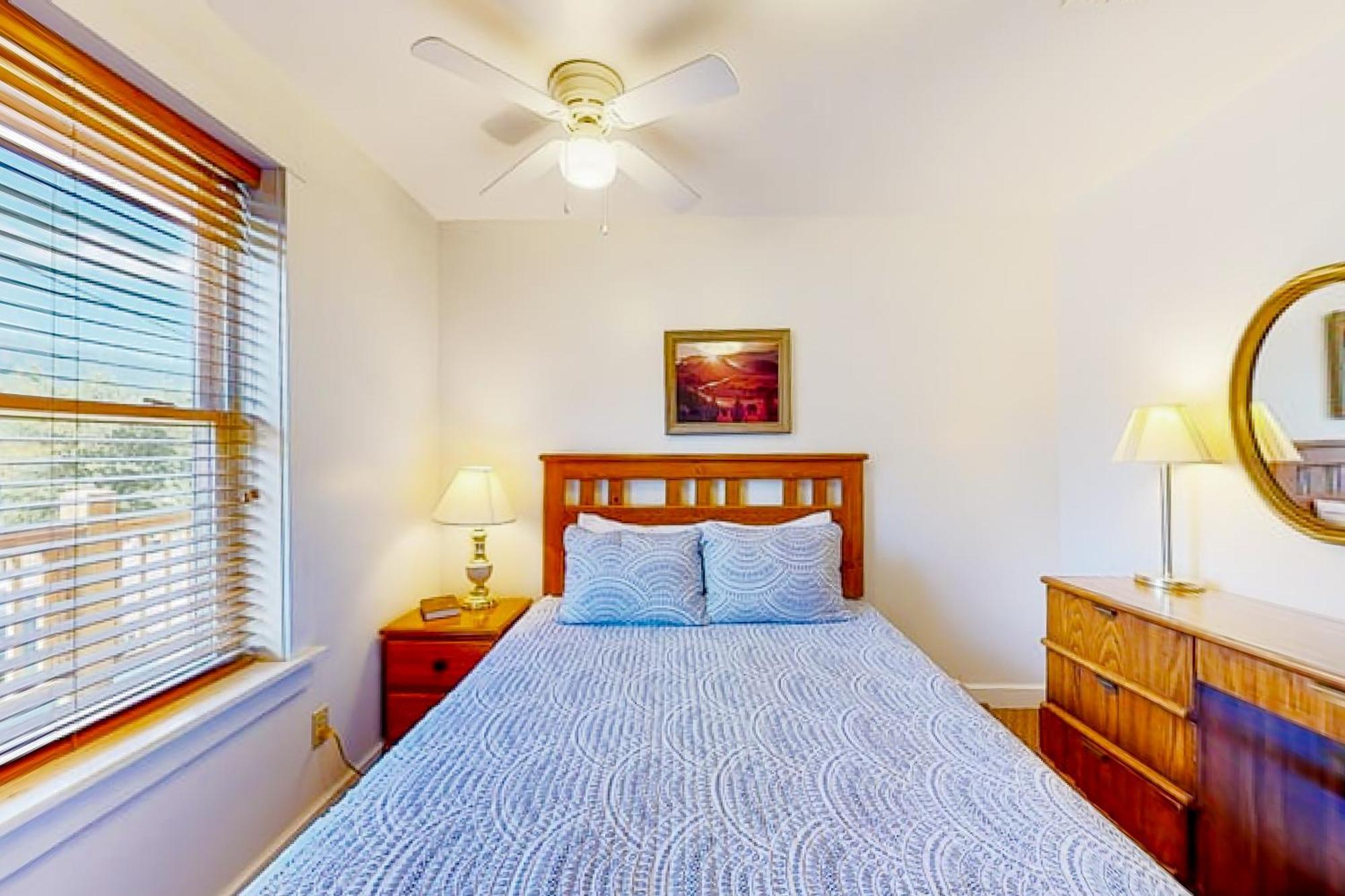 Campground Apts Lake Junaluska Номер фото