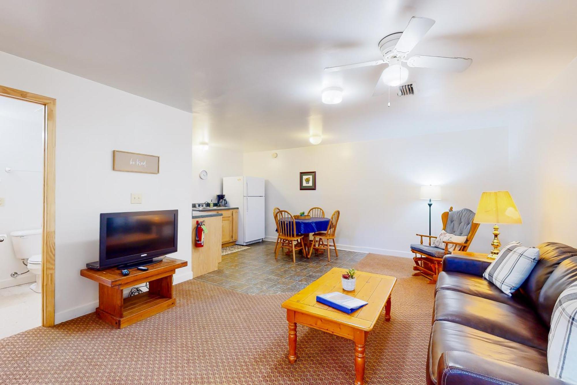 Campground Apts Lake Junaluska Номер фото