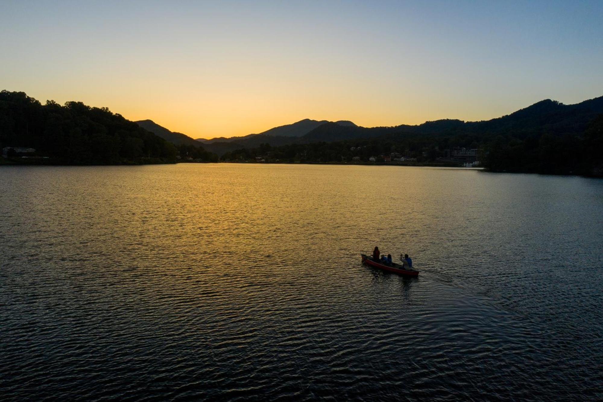 Campground Apts Lake Junaluska Номер фото