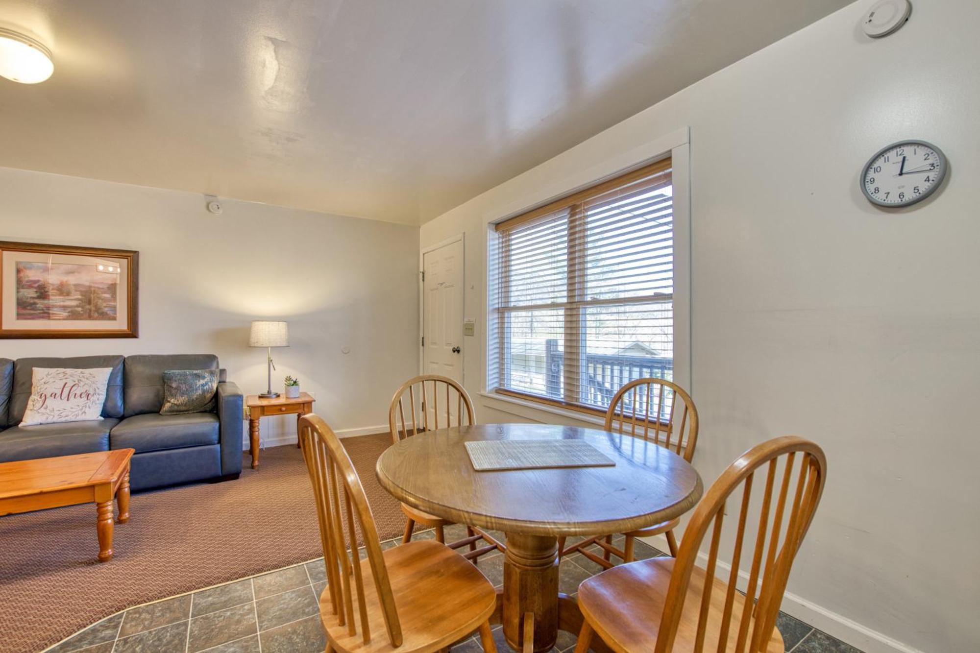 Campground Apts Lake Junaluska Номер фото